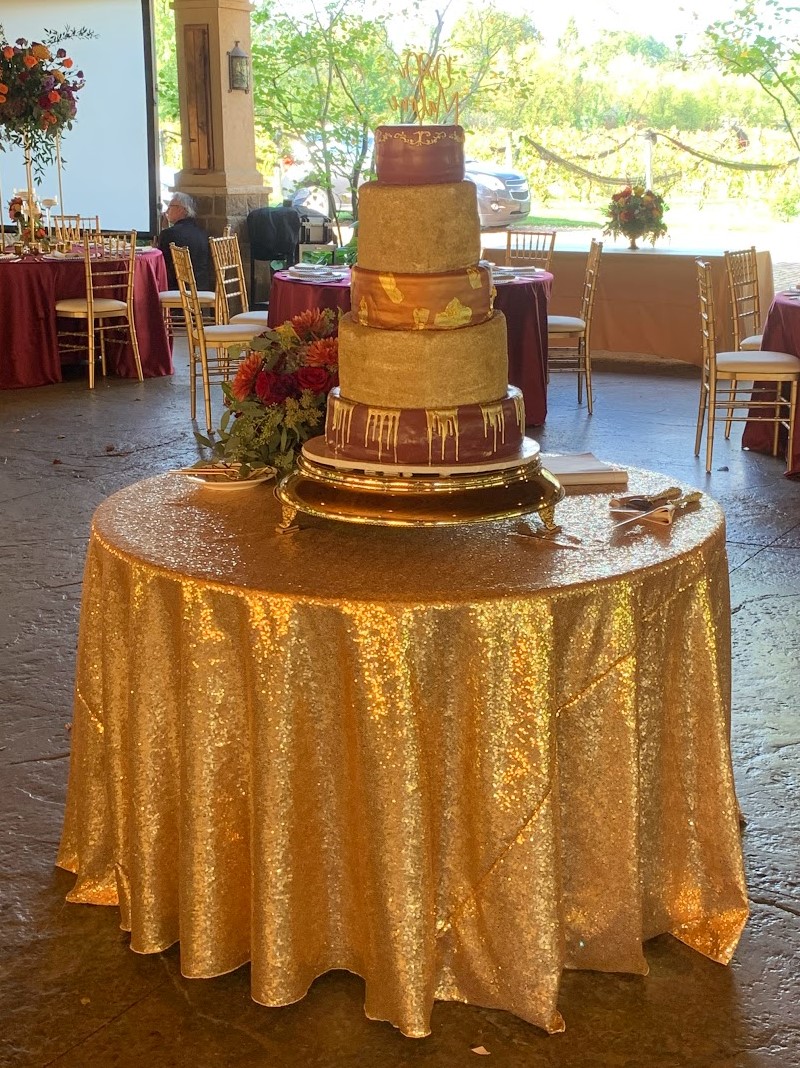108" Round Gold Omni Sequins on 48" Round Table